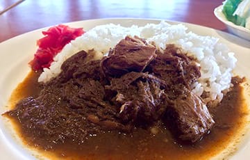 Palau Sumatera style beef coconut curry 